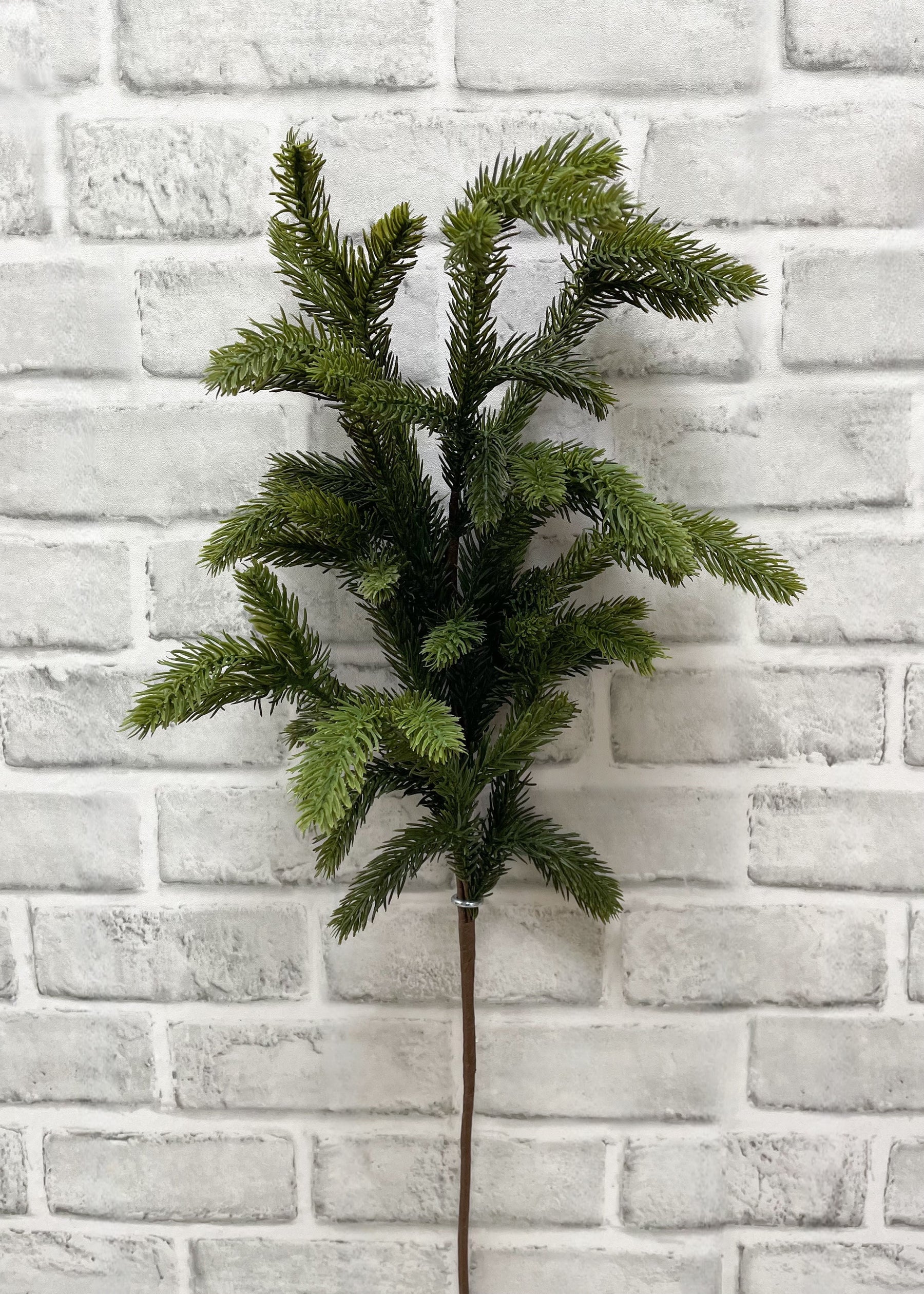 31.5" FRESH TOUCH SPRUCE SPRAY