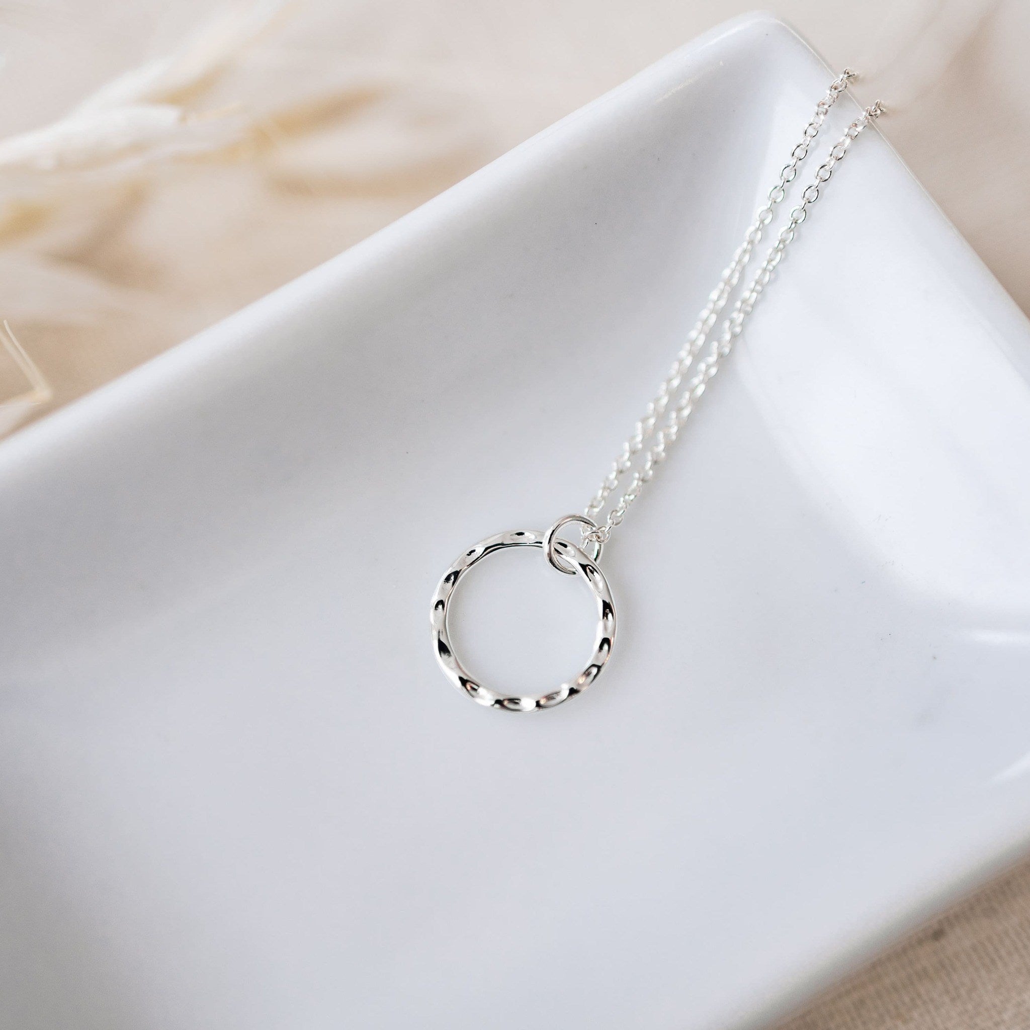 Simple Circle Necklace