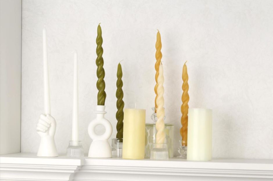 RIBBED GLASS TAPER CANDLE HOLDER