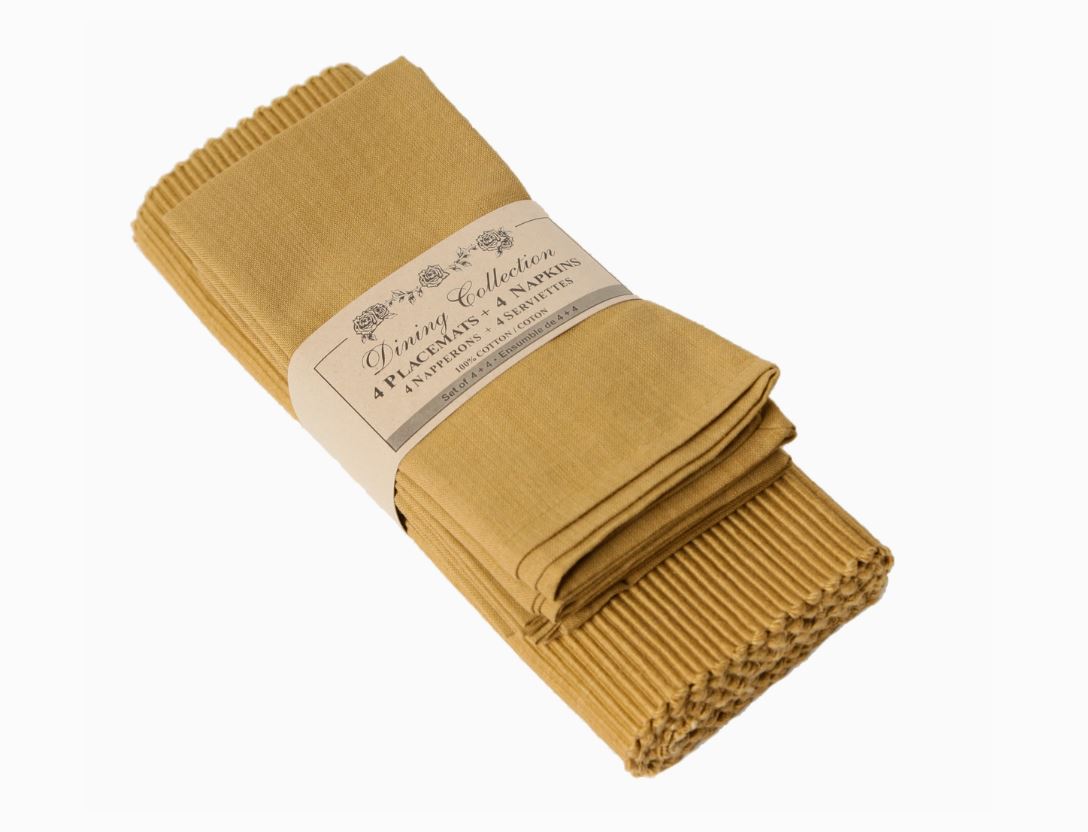 4 PIECE NAPKIN AND PLACEMAT SET