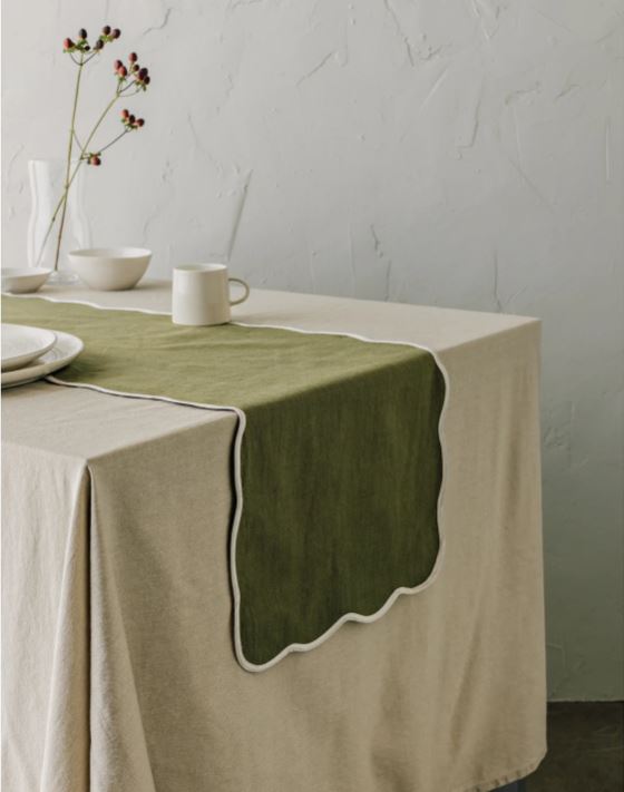 Olive Branch Florence Table Runner